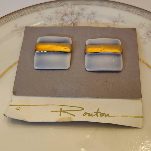 ❤️🐒❤️Sold NWT Vtg Designer ROUTON Blue PIERCED EARRINGS Porcelain w 14k Gold - Picture 1 of 5
